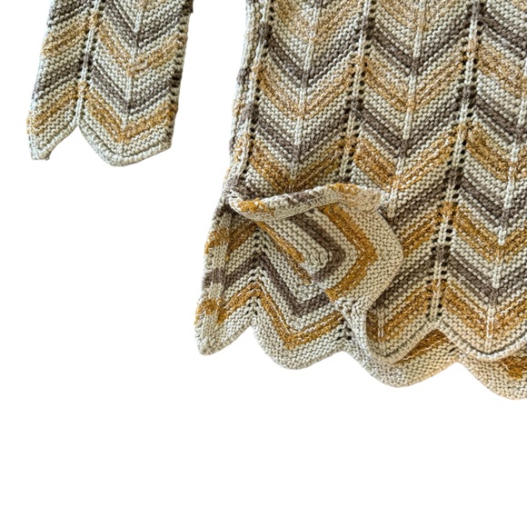 Crocheted Collared and Scalloped Cardigan with Vintage inspired buttons. - Picture 4 of 5